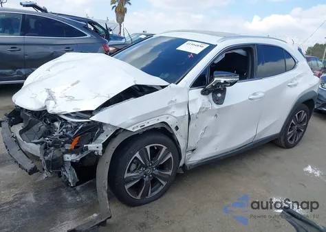 2020 Lexus Ux 200 z USA, uszkodzony, nr VIN JTHX3JBH7L2026746